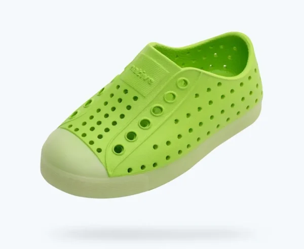 jefferson_sugarlite_glow__0-1.webp Native Shoes Shoes^Jefferson Sugarlite Glow Child Snap Green/ Glow
