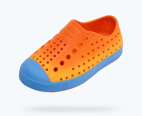 jefferson_sugarlite_ombre_1-4.webp Native Shoes Shoes^Jefferson Sugarlite Ombre Child Laflame Orange/ Resting Blue/ Laflame Spicy Ombre